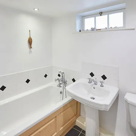 Host & Stay - Jacksons Cottage Whitby Exterior photo